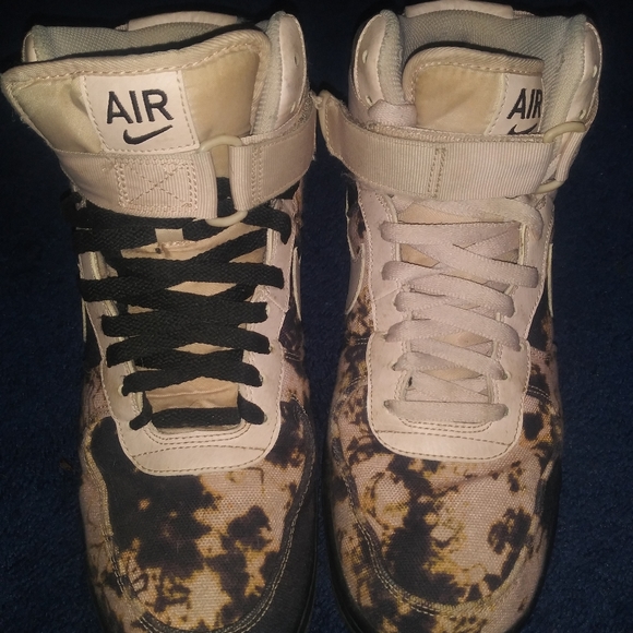 Nike Airs - Picture 6 of 9